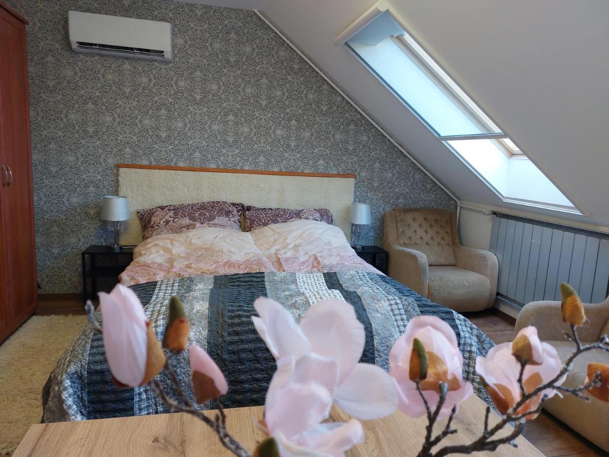 Summer House Apartman Debrecen Eksteriør bilde