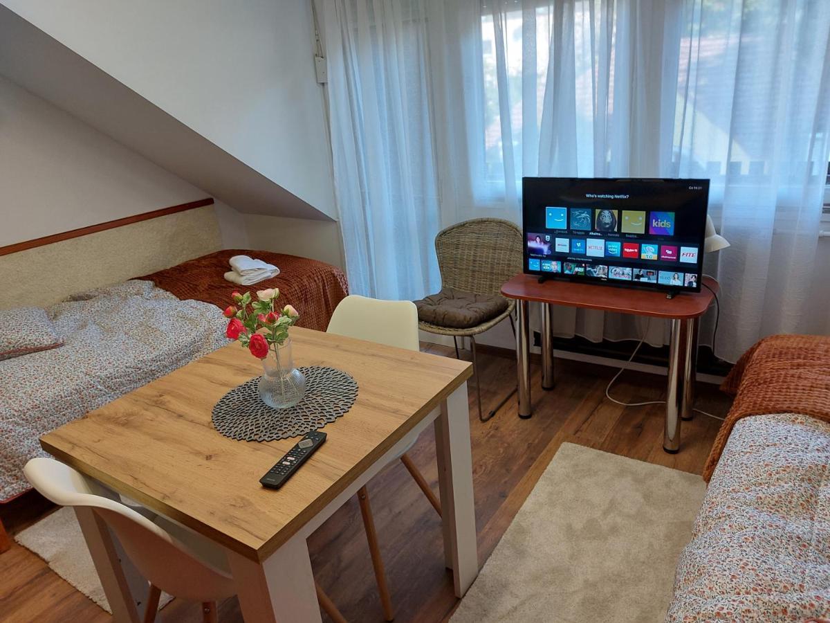 Summer House Apartman Debrecen Eksteriør bilde